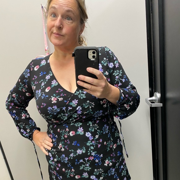 Meet your Posher, Rochelle - Picture 1 of 1